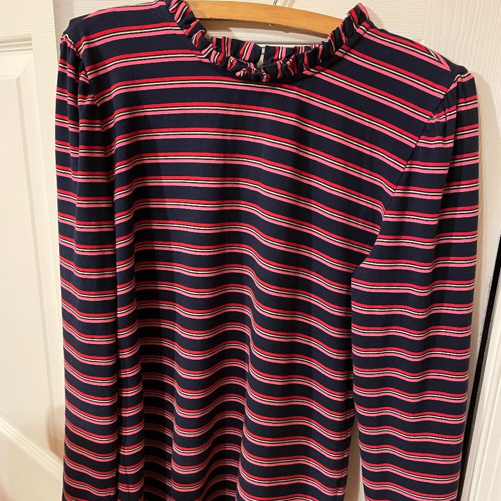 Stretchy cotton knit w/style extras